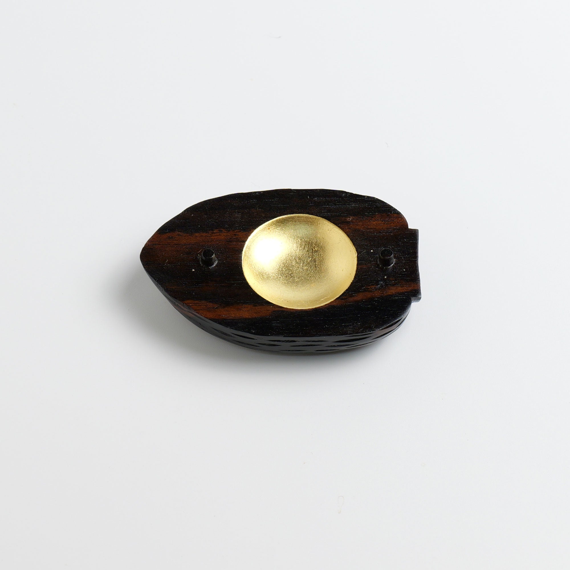 香合「黒柿」 – 中村茶舗