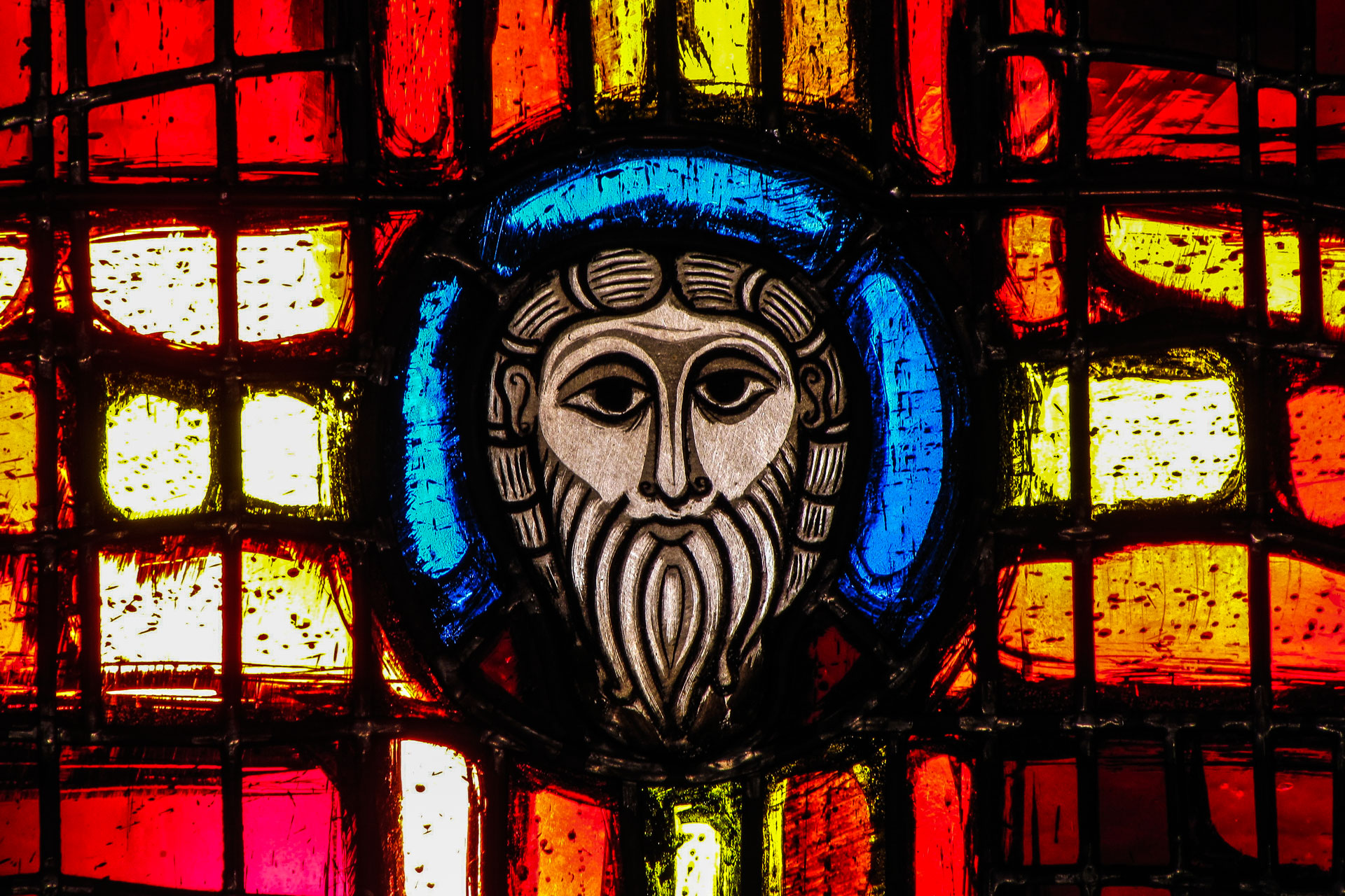 ステンドグラスの歴史 (3) – ステンドグラスの始まり | ALG