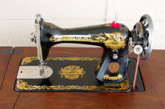 シンガーモデル15K アンティーク足踏みミシン ～ アンティークミシン