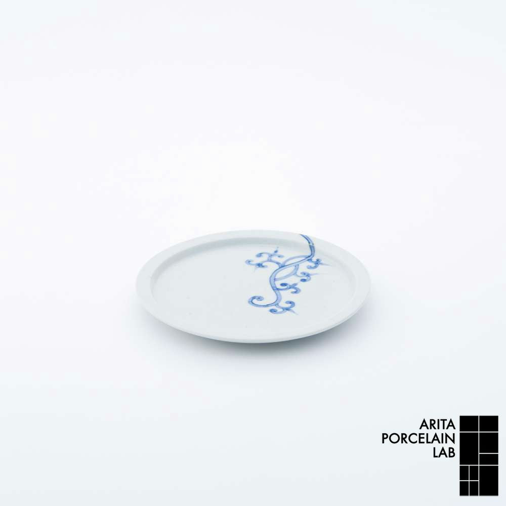 岡晋吾 5寸天平 平皿 竜唐草 – ARITA PORCELAIN LAB [公式オンライン