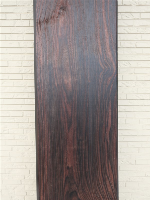 黒檀（こくたん）板の販売は馬場銘木へ。一枚板専門店ならではの品揃え