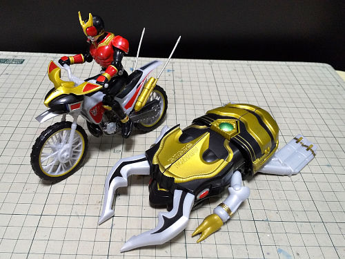 食玩 SO-DO CHRONICLE 仮面ライダークウガトライチェイサー2000＆装甲