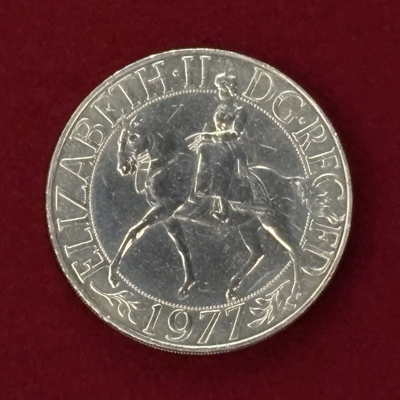 イギリス】エリザベス女王在位25年記念 25ペンス 白銅貨 1977［C