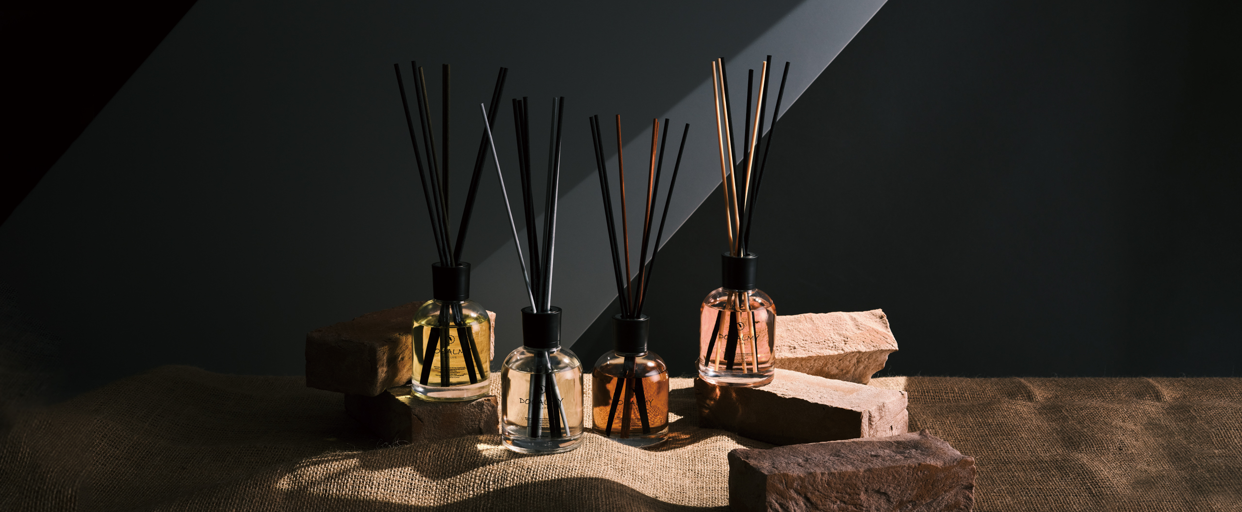 DOCALMY（ドゥカルミィ）公式サイト | CBDで香りから整える、心と暮らし。