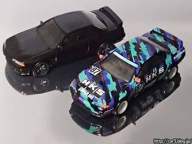 HKSカラーのホットウィール・オープントラックの日産スカイラインGT-R