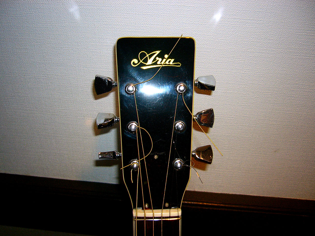 Aria 型番不明 ボルトオンネック、アジャスタブルサドル