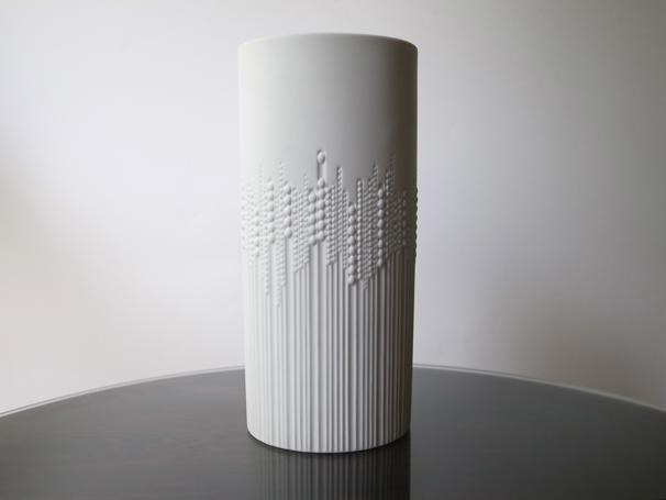 Rosenthal Tapio Wirkkala Pearl Drop Vase sold | FEM TRE NOLL