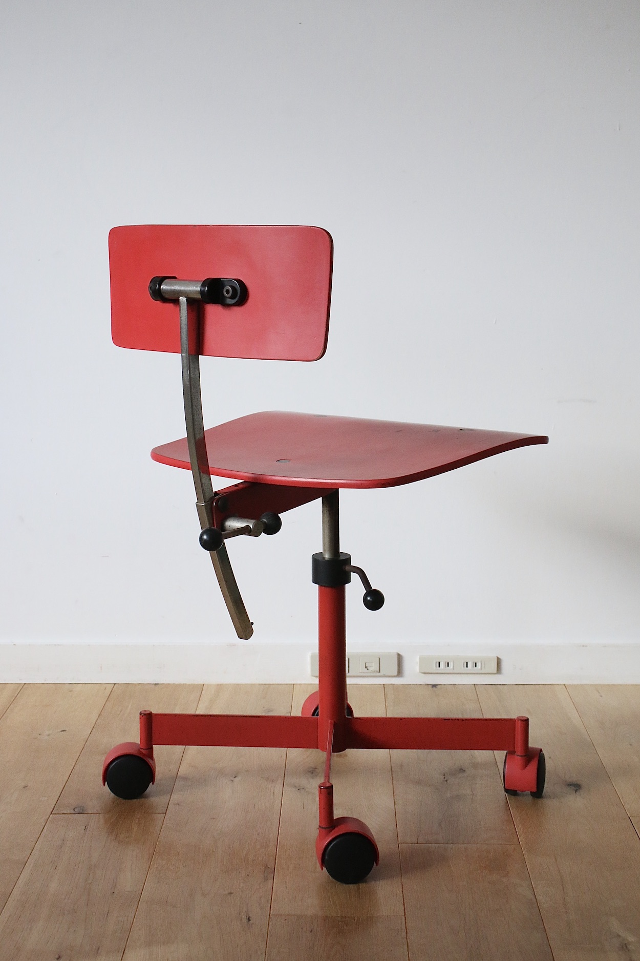 Jorgen Rasmussen Kevi Chair 