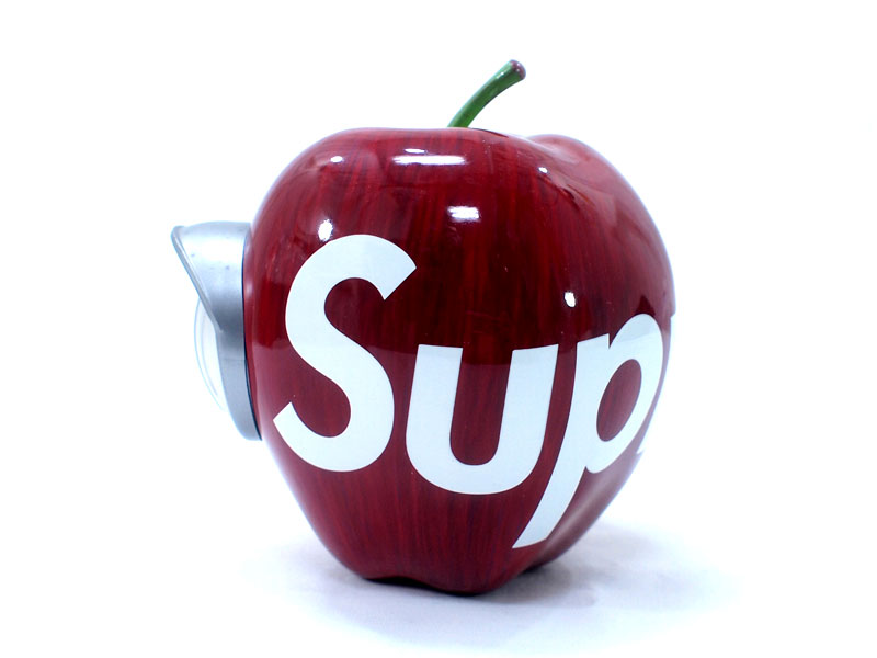 Supreme×UNDERCOVER×MEDICOM TOY 'Gilapple Light'リンゴ ライト