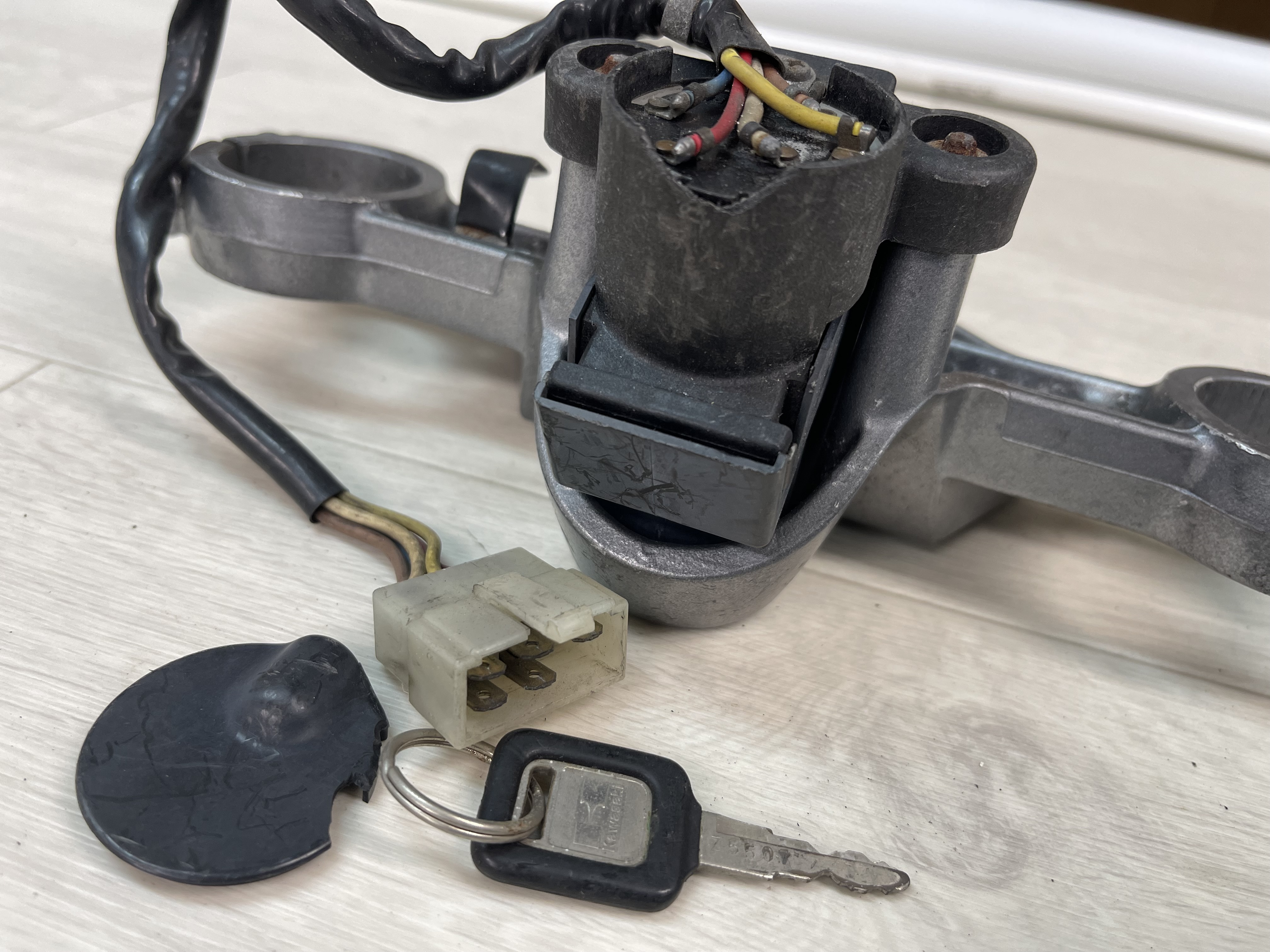 中古バイクパーツ販売専門店アイラブモーターZZR1100/ ZZ-R1100/ ZX-11