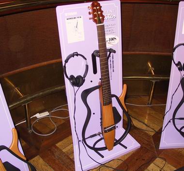 News：音作りに1年――スチール弦のサイレントギター“フォークギター