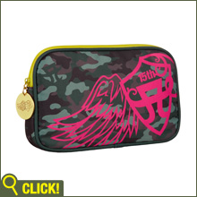 浜崎あゆみデビュー15周年を記念 最新ツアーグッズ特集