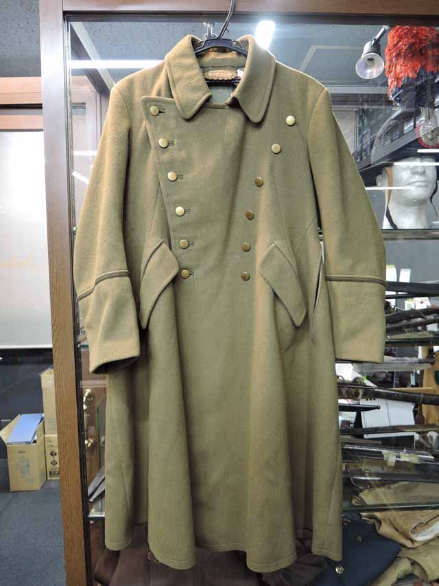 夜桜見物の防寒用に如何？日本陸軍将校用外套 | Chicago Blog