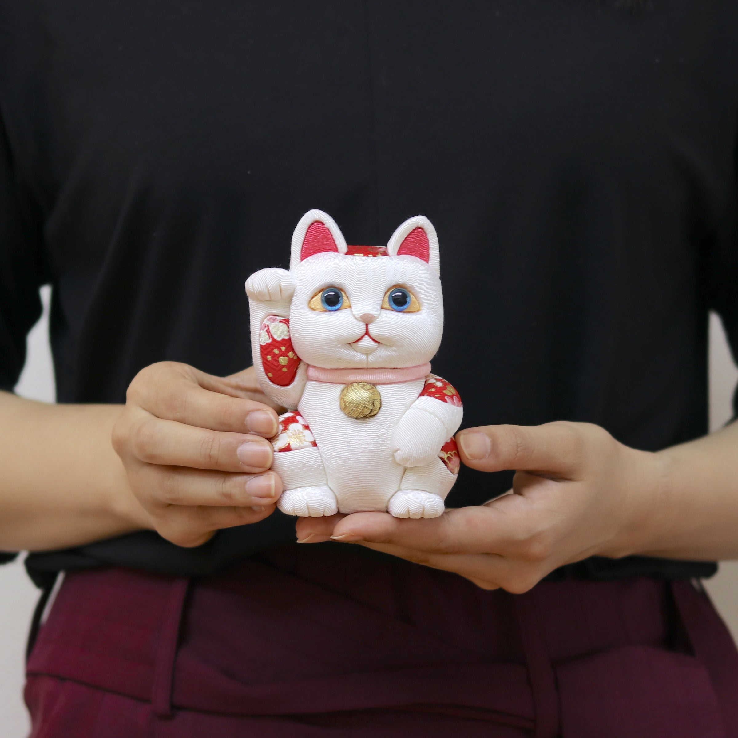 招き猫 | 江戸木目込み 招き猫 風水(中) | 白色 | 柿沼人形