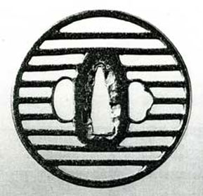 尾張「輪に外四つ鐶透かし」鐔