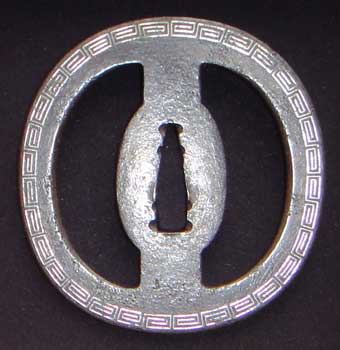 寝床での鉄鐔愛玩日記