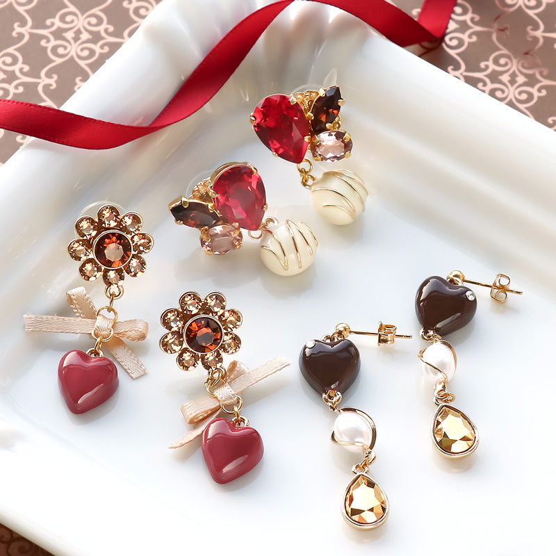 レシピNo.KR1320 貴和クリスタルとチャームボンボンショコラのピアス3