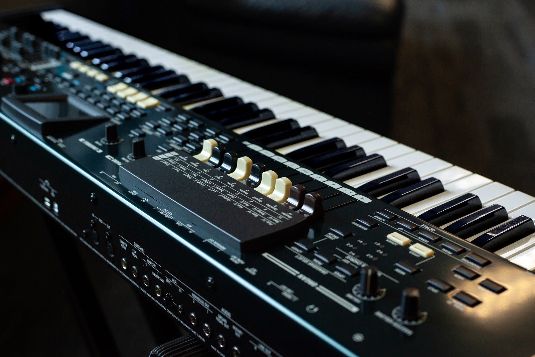 Hammond SK Pro 73 Portable Organ – Kraft Music