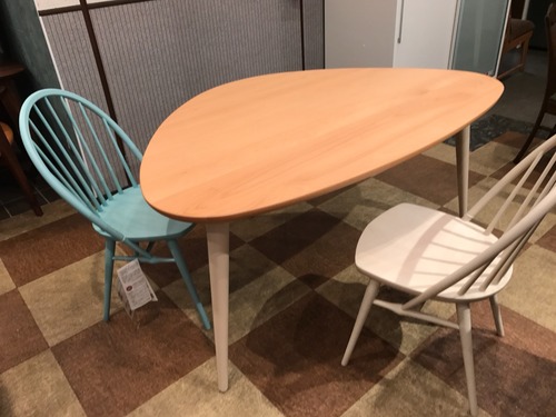 柏木工で一番カラフルなチェア レイチェア LDC01F : 住賓館(じゅうひん