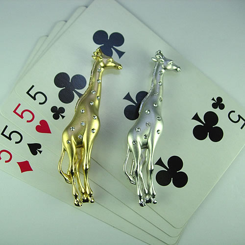 シルバー925 キリン ペンダント・ブローチ ジュエリーsv776 - 御徒町の