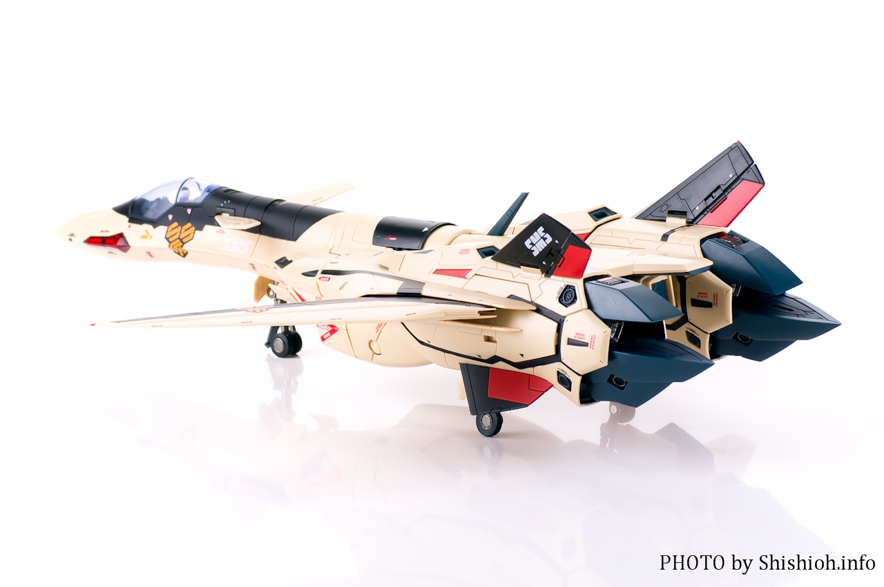 レビュー】 バンダイ DX超合金 VF-19ADVANCE（ファイター）[劇場版