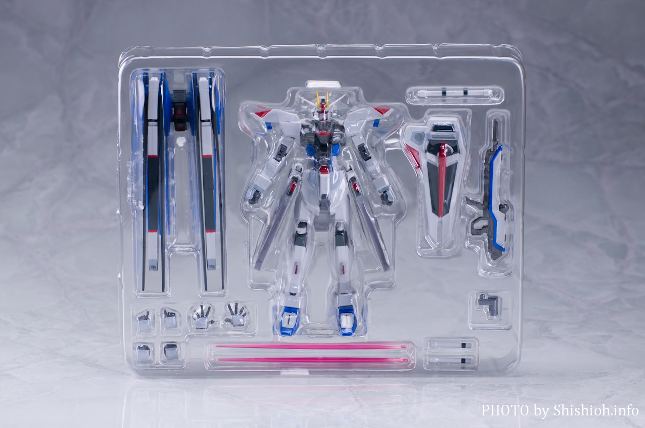 L ROBOT魂 ＜SIDE MS＞ フリーダムガンダム METAL ROBOT魂 ＜SIDE MS＞ フリーダムガンダム(リアルタイプカラー