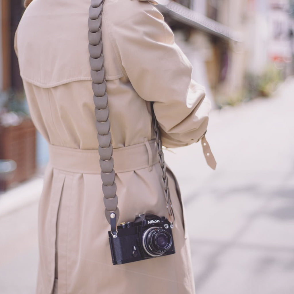 folklole for Camera フォークロア｜ウロコのようなカメラストラップ