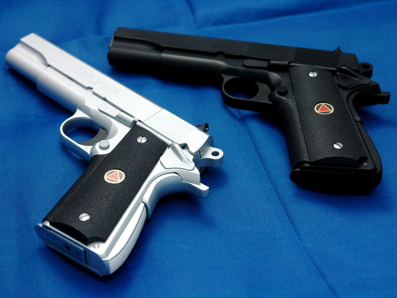 WA コルト デルタエリート オールシルバー: 0．45インチの神様