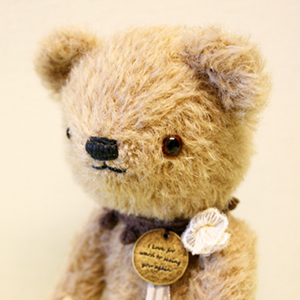 大塚 クニコ PARADIS*QUEUE Profile テディベア・アーティストミュージアム