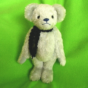 織田 泰世 PONKUMA Profile テディベア・アーティストミュージアム