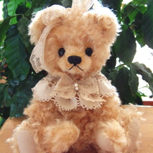 岩崎 夫佐子 Apricot House・I Profile テディベア・アーティスト