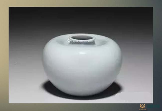 曾经拍卖过的“苹果尊”