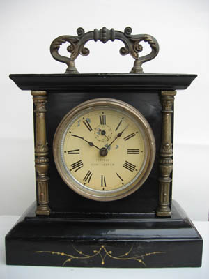 タイム手付時打金柱（精工舎） - 日巻鉄製置時計