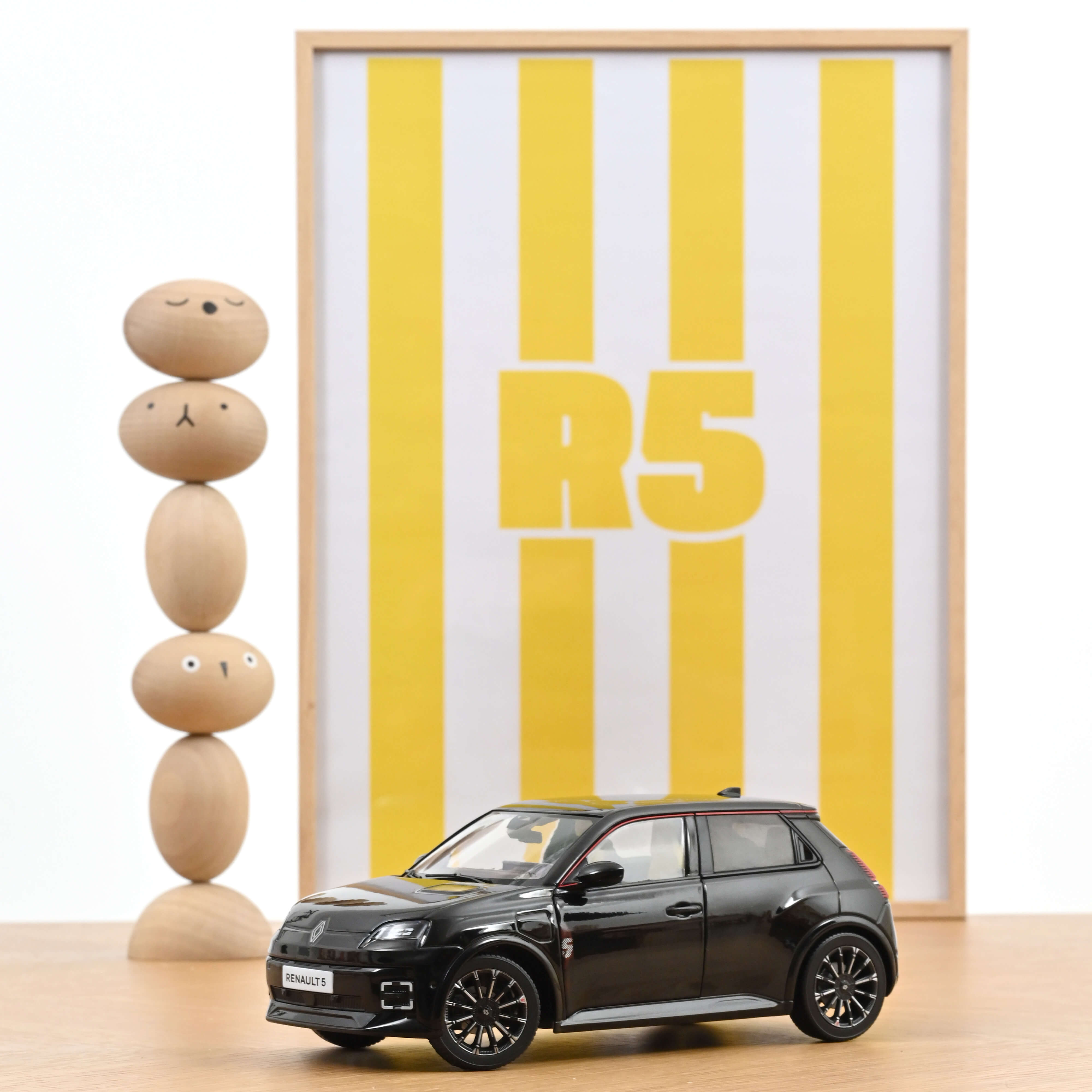 Renault 5 E-Tech Electric 2024 Diamond Black 1:18 - 300pcs – Norev