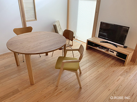 オー・ローズ 小泉誠さんの家具 kitoki Mテーブル Mベンチ Mチェア