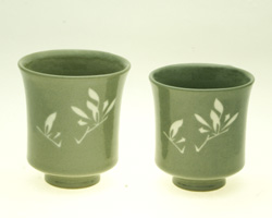 高田焼（上野窯）の作品。高田焼の美しさをぜひご覧ください