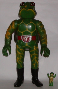 真水稔生の『ソフビ大好き！』 第55回「カメバズーカと山本昌に学ぶ」