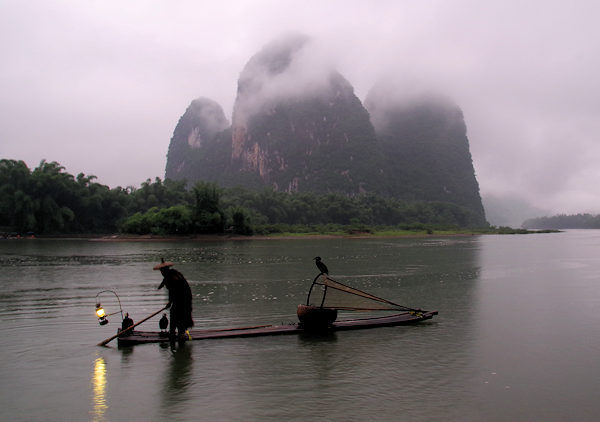 桂林・興坪の朝（水墨画の風景）｜アジア写真帳（桂林）