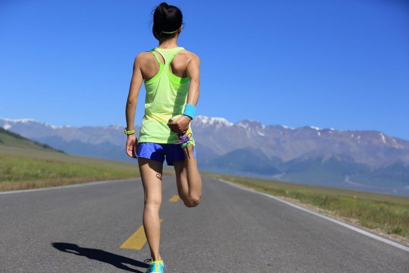 ランニング用のリストバンド人気おすすめ8選！汗対策や鍵の収納にも