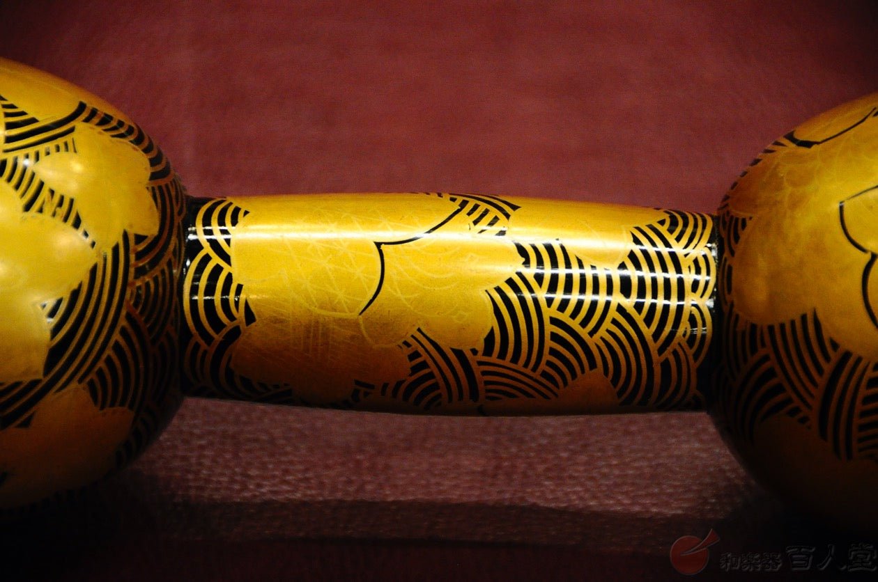 小鼓古胴 桜花散蒔絵