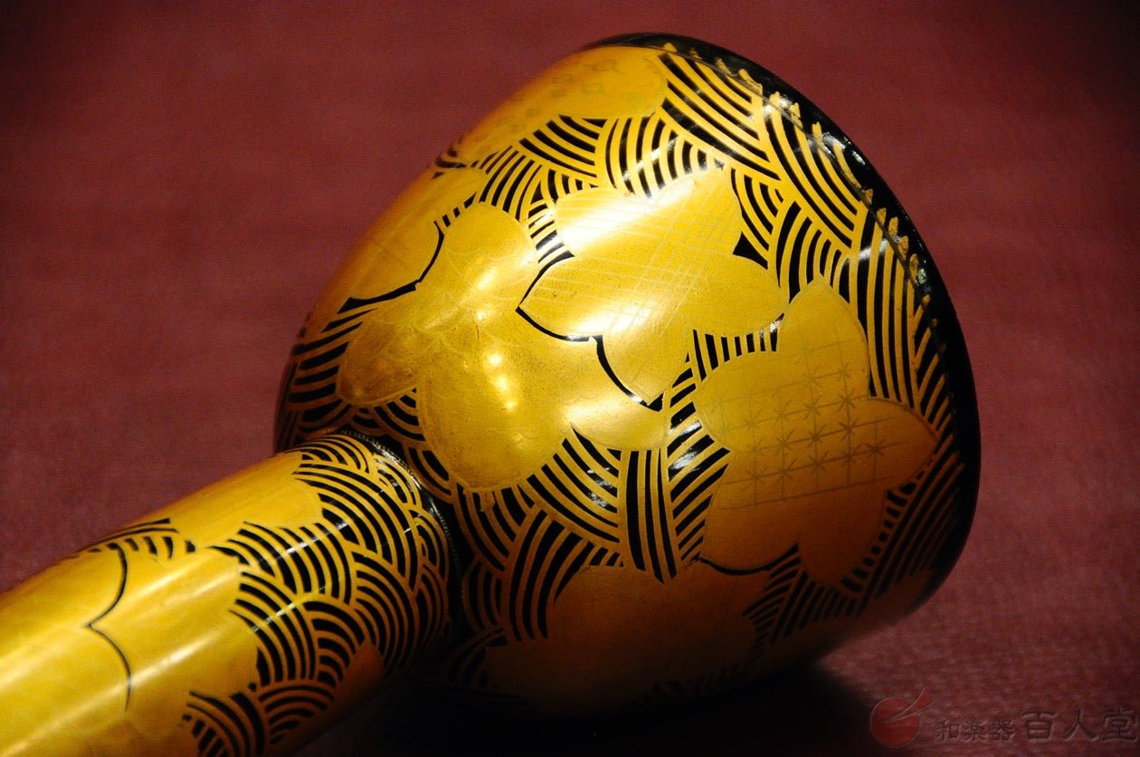 小鼓古胴 桜花散蒔絵