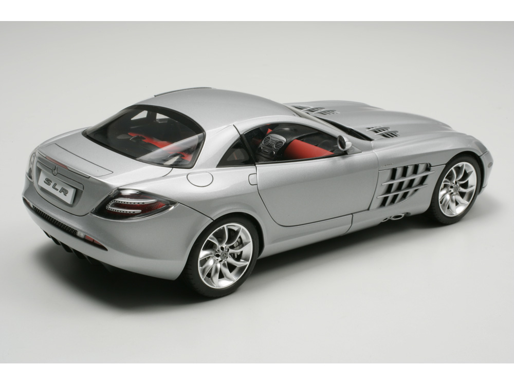 1/24 メルセデス・ベンツSLRマクラーレン: スケールモデル｜TAMIYA