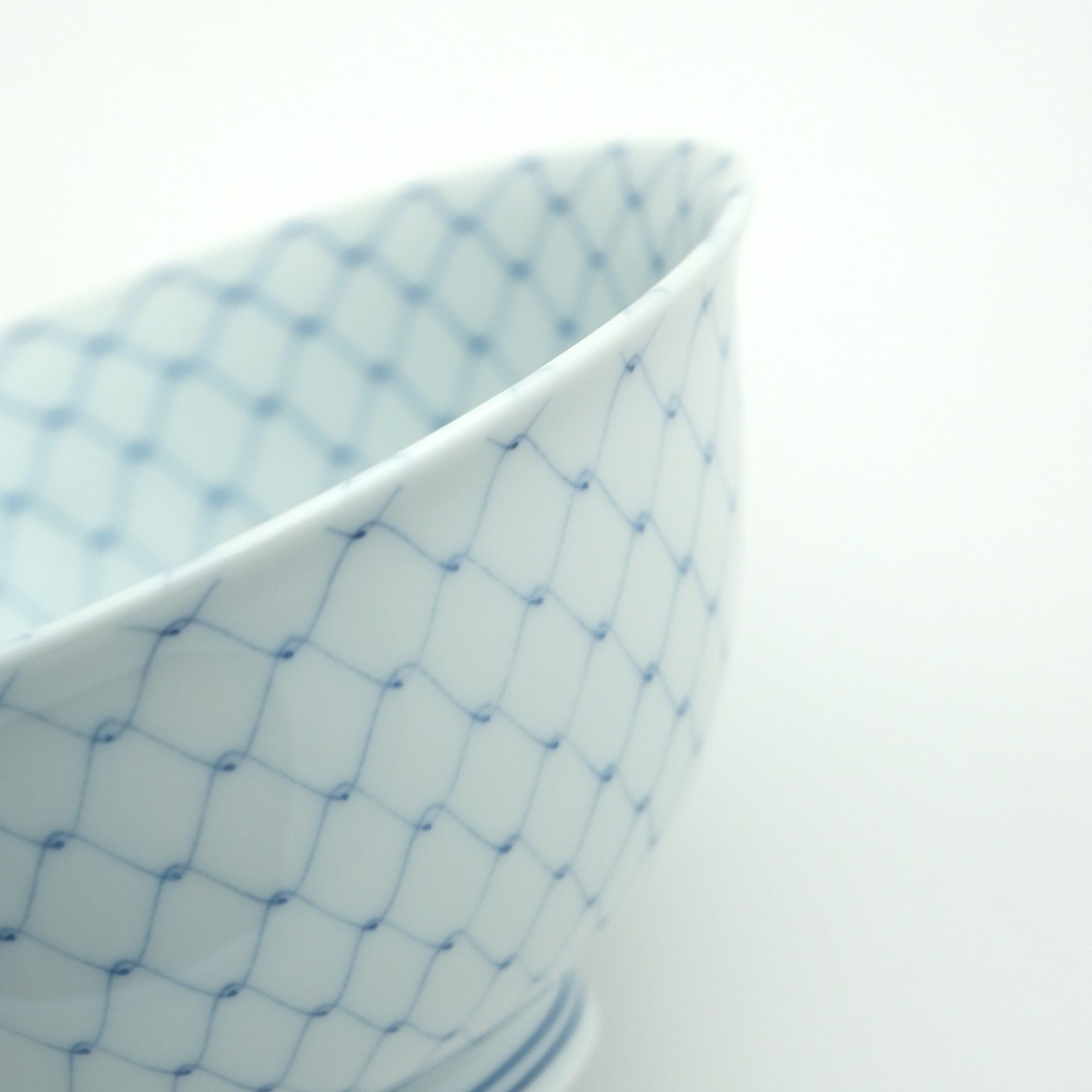 波佐見焼・三川内焼（長崎県） 【波佐見焼】極細網絵 丼〈1個〉 |皿や