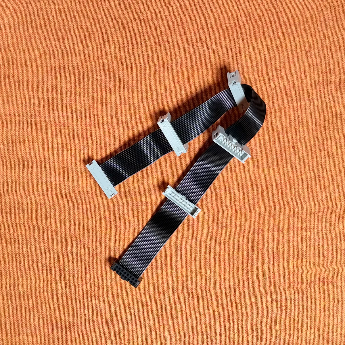 Takazudo Modular: ユーロラック用 フライングバスケーブル | Takazudo