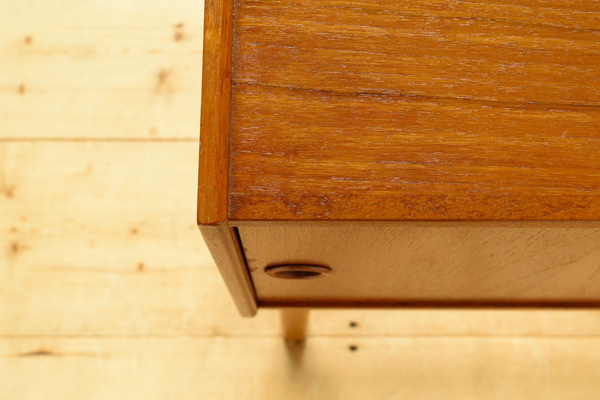 北欧家具 通販 デンマーク製 ビンテージ キャビネット