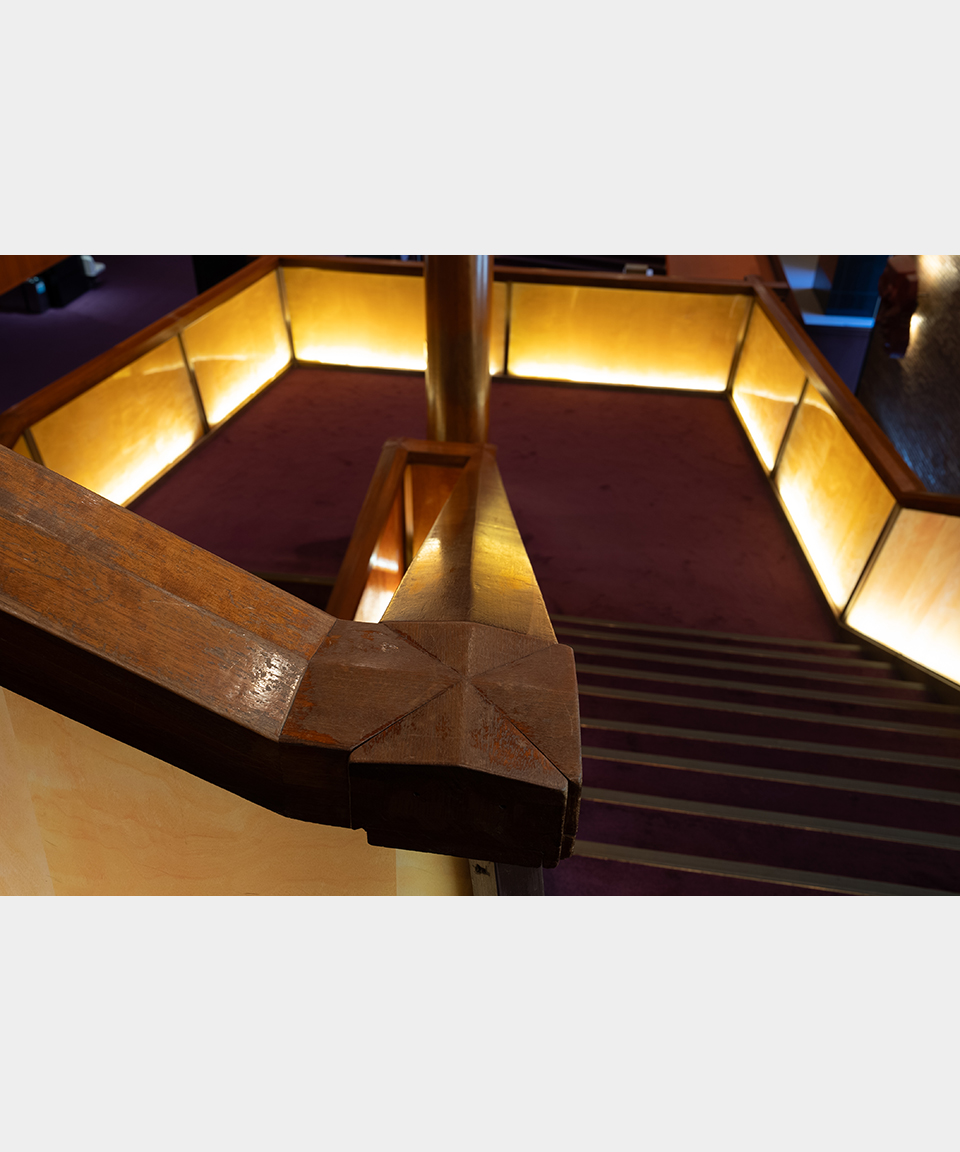 帝国劇場クロージング特設ページ