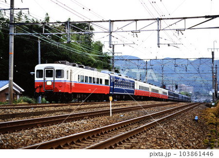 2001年 東海道線を走る14系＋12系快速ムーンライト山陽・高知・松山の