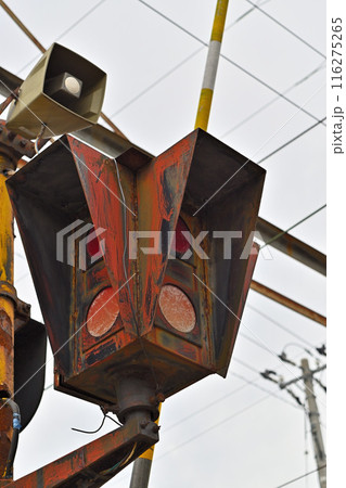 踏切動作反応灯の写真素材 - PIXTA