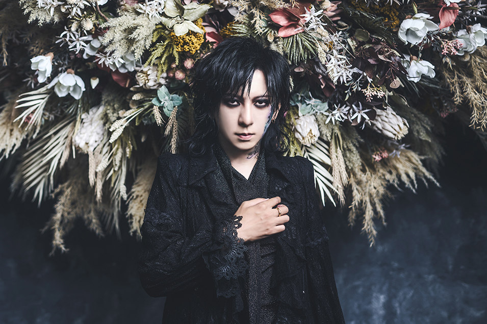 PROFILE | THE MICRO HEAD 4N'S OFFICIAL WEBSITE