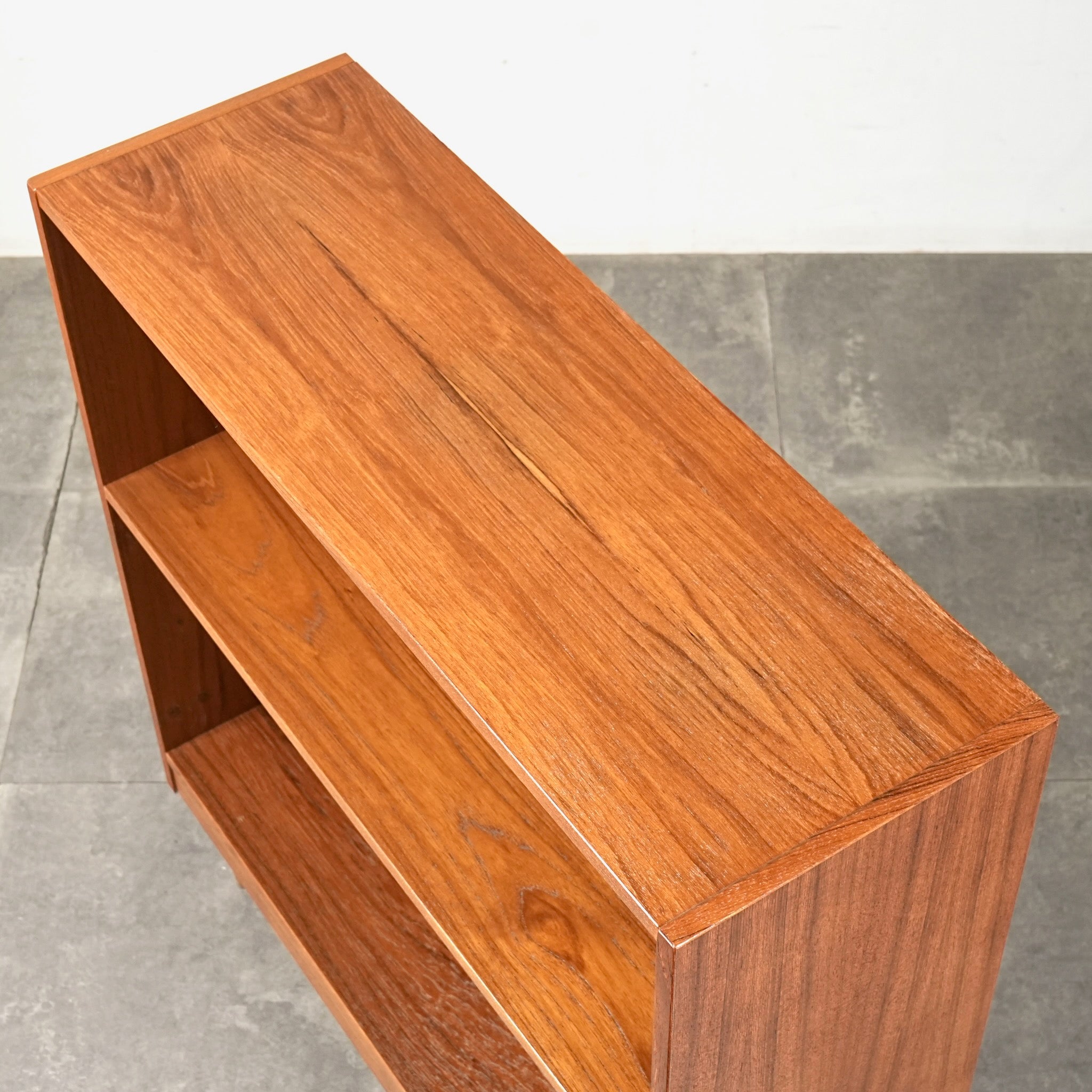 デンマークヴィンテージ ブックシェルフ – TIME HYPE